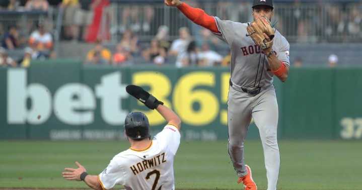 Mike Burrows, three Pirates relievers shut out Astros