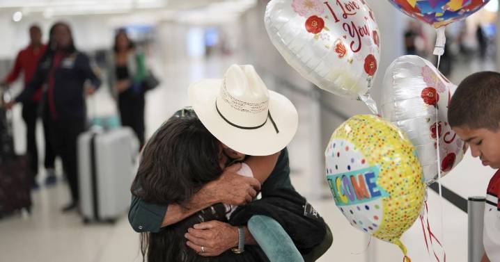 AP PHOTOS: Trump's new travel ban takes effect, and some protest