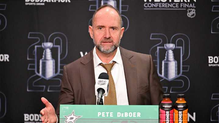 Stars shockingly fire Pete DeBoer