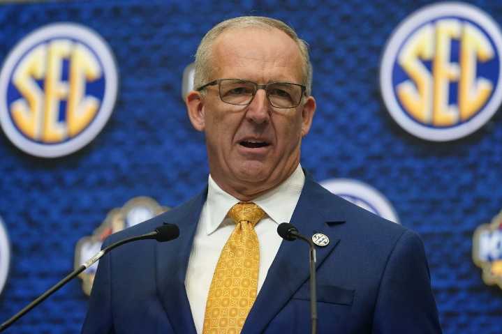 Greg Sankey’s Strong Demand on College Football Playoff Forces AAC Commissioner to Set the Record Straight Greg Sankey clears his stance and sends strong message as AAC commissioner Tim Pernetti sets 