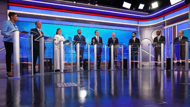 Los candidatos demócratas a la alcaldía de Nueva York prometen proteger a los inmigrantes