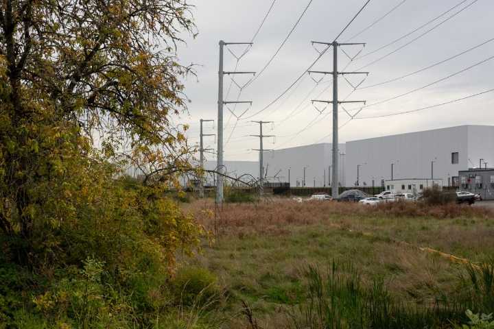 OR to protect electric customers from subsidizing data centers