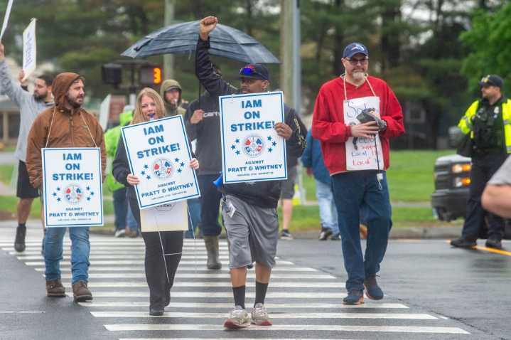 Readers: CT should not side with striking union or employer