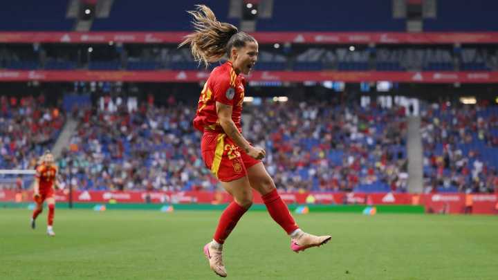 Super-sub Pina sparks Spain in Euros statement vs. England
