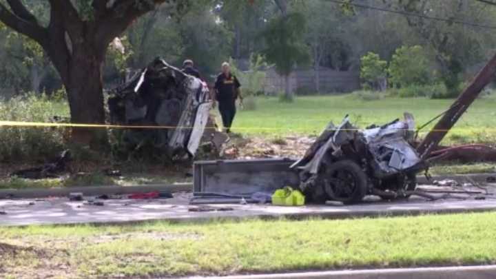 Female passenger dies following Thursday crash involving 2 vehicles in Houston