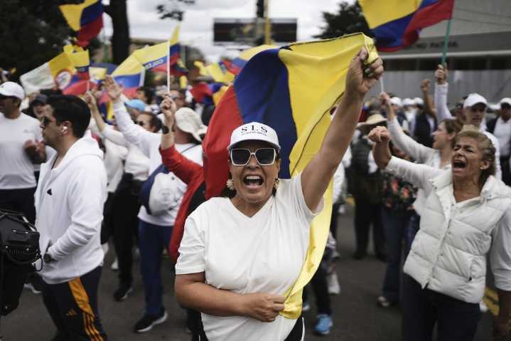 Colombian Sen. Miguel Uribe Turbay in serious condition after shooting at political rally