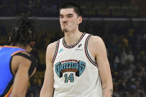 Grizzlies' Zach Edey will have surgery after re