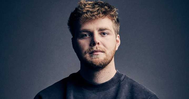 Alex Warren On "Ordinary," Hype House, & Imagine Dragons Comparisons