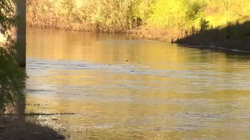 Al menos cuatro muertos en el naufragio de balsas por una creciente de río Guejar en Colombia
