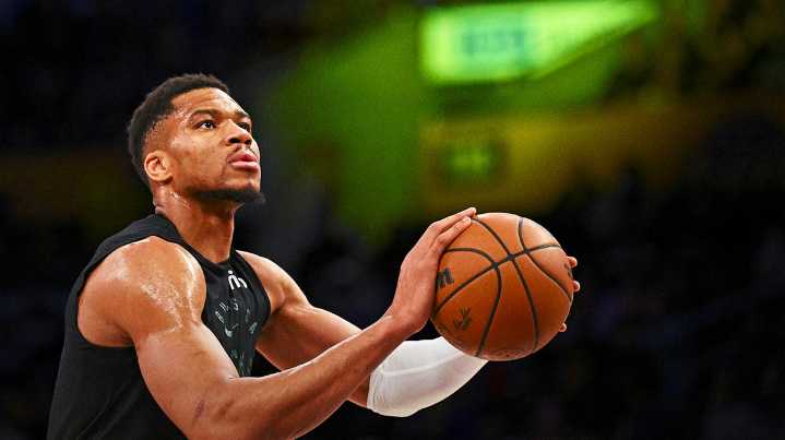 Bucks rumors: Jake Fischer fires back at inaccurate Giannis trade speculation