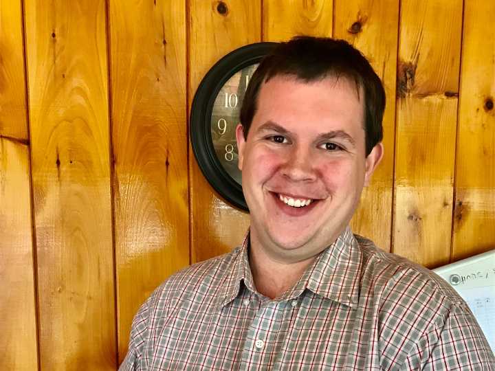Mass. beekeeper killed in crash while working in Ohio