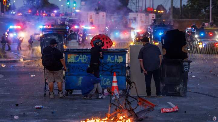 Live blog: La Guardia Nacional llega a Los Ángeles tras protestas por arrestos de ICE