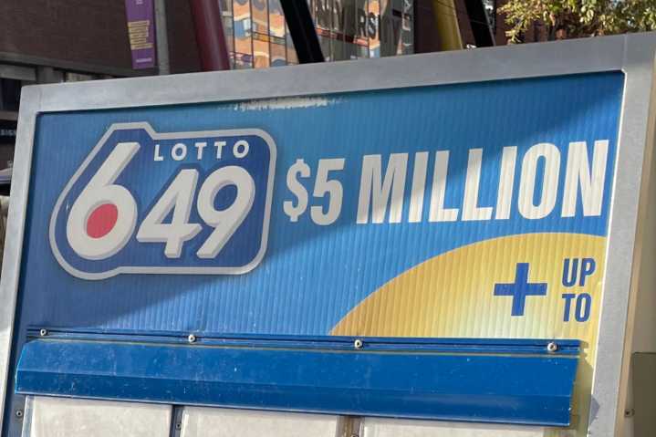 Canadian lottery player now a multimillionaire after Lotto 6/49 win