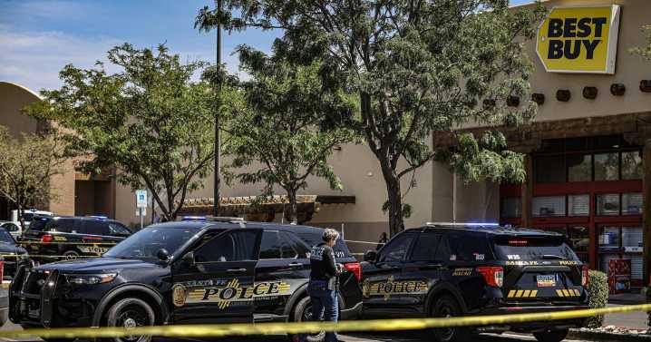 No charges yet in suspected double-DWI crash in Santa Fe