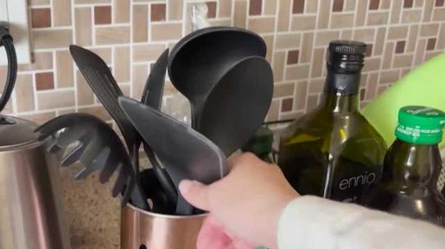 Consumer Reports: Ways to detox your kitchen