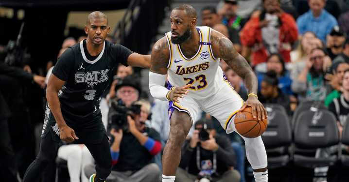 Does Chris Paul make sense for the Lakers this offseason?