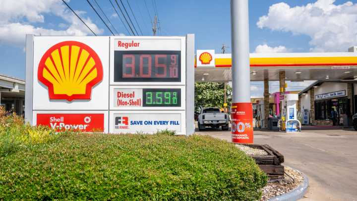 Central Atlantic region gas prices slightly declined from last week: See how much here