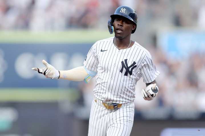Yankees' dynamic infielder continues to shine on all sides of the ball