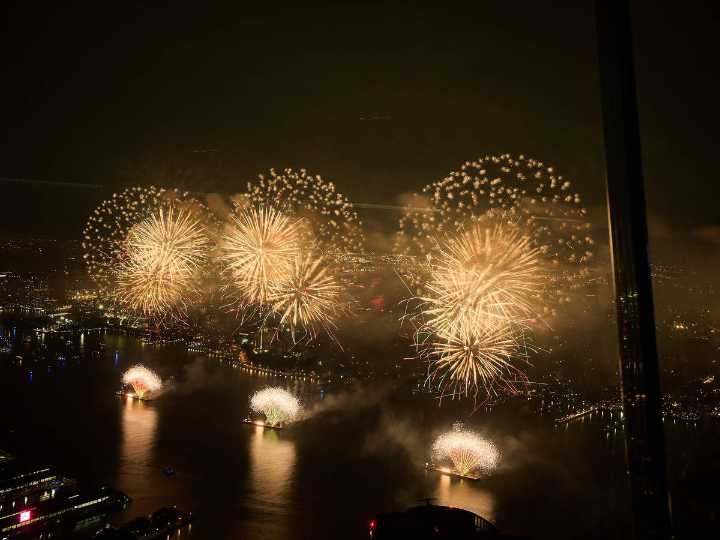 The Country’s Largest July 4th Fireworks Display Returns Back To The East River For 2025