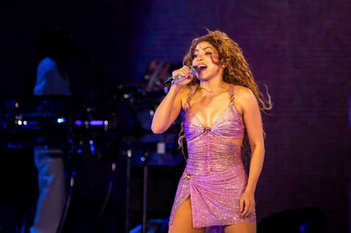 Shakira's Orlando concert draws complaints about noise levels