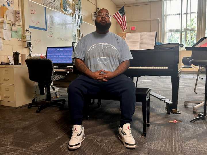 Michigan rapper creates ‘Hip-Hop for Self-Expression’ class at Kalamazoo middle school