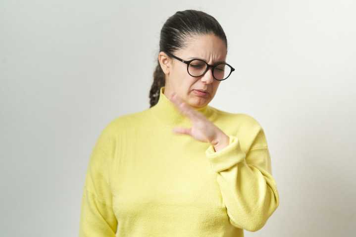 Miss Manners: We made friends with a new couple, but husband missed an obvious childhood lesson