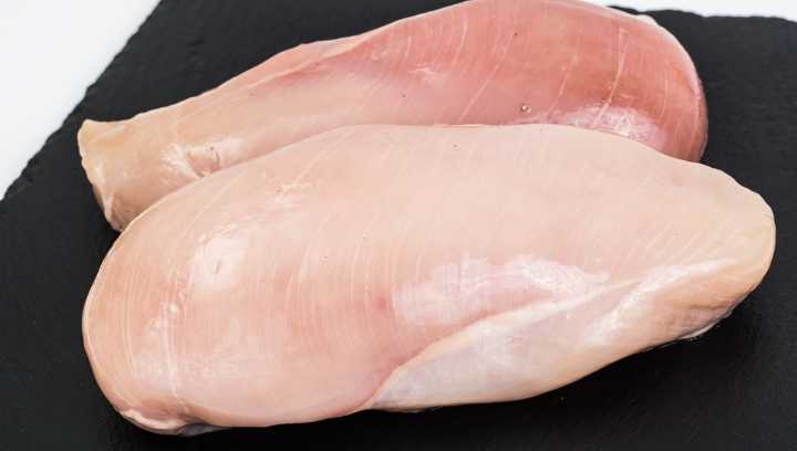 "Large Worsening Of Nutritional Value": What You Need To Know About The White Stripes You See On Chicken Breasts
