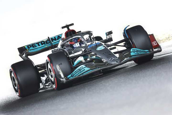 Russell: Suzuka "exposed" Mercedes' F1 straight
