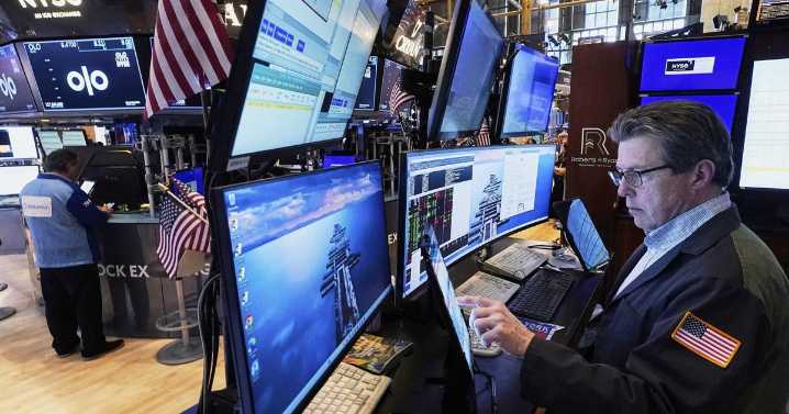 US stocks slip as Wall Street makes its final moves ahead of Friday’s jobs report