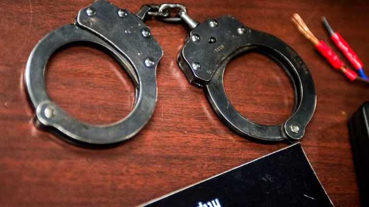 Empleado de Gold & Diamond Source robó relojes valorados en $650,000, según las autoridades