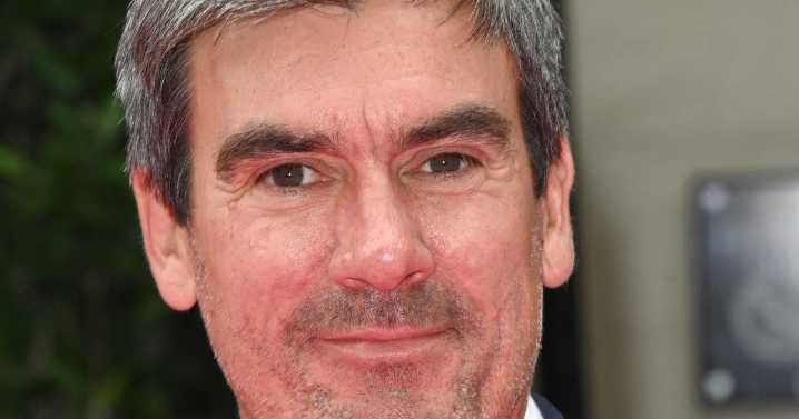 ITV Emmerdale fans emotional as Jeff Hordley left in tears at British Soap Awards