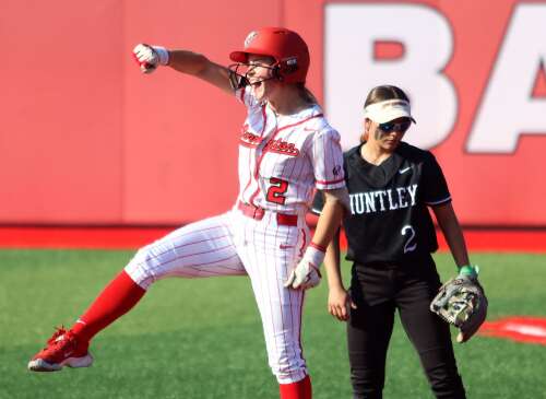 Softball: Taraschewsky’s gem lifts Barrington in latest postseason showdown with Huntley