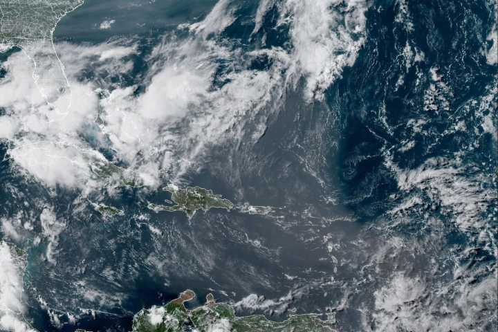 A Gigantic Cloud of Saharan Dust Is Barreling Toward Florida
