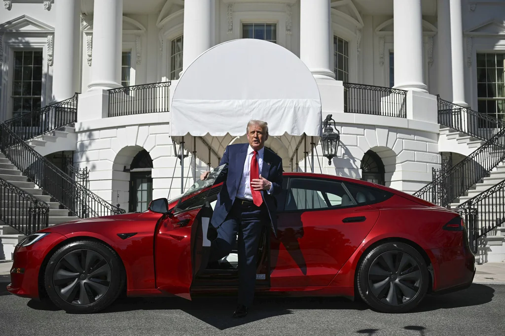 Trump considering ditching his Tesla after breakup with Musk