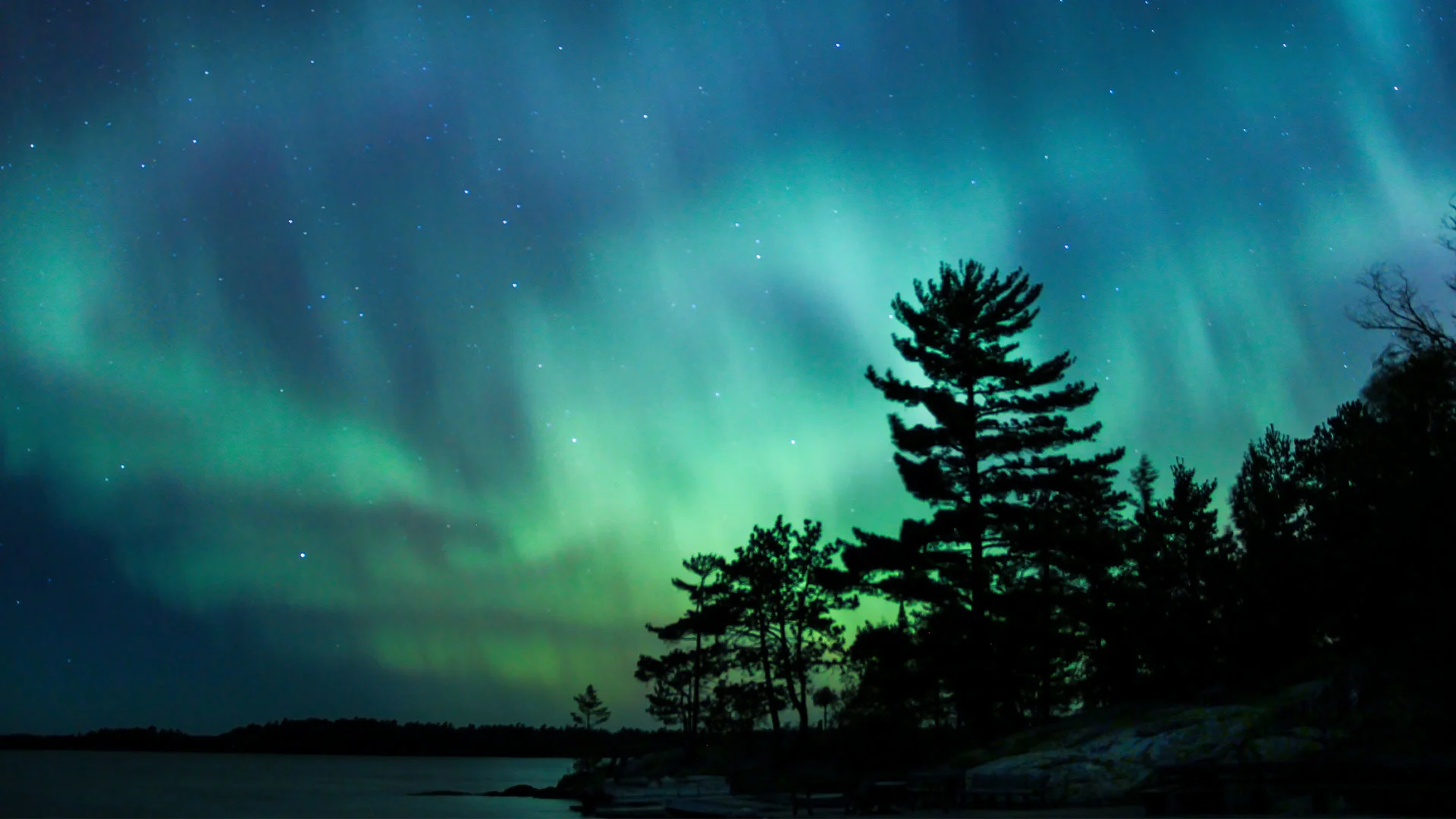 Aurora borealis forecast: Northern lights may be visible in 13 states tonight. Here’s the best time to see them