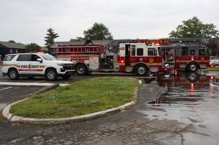 14 displaced after apartment fire breaks out on far east side of Indianapolis