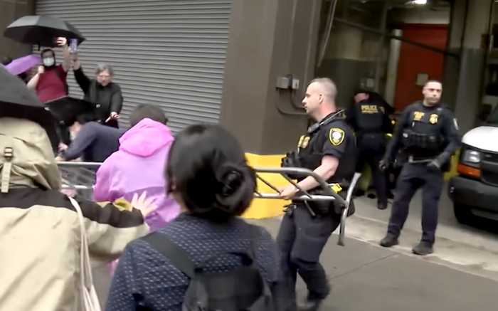 Más arrestos de ICE y más protestas
