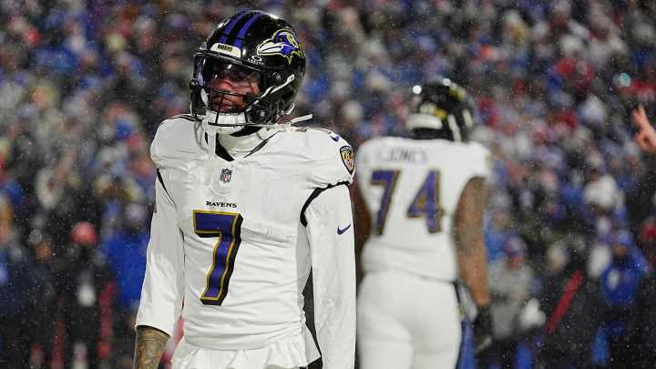 Ravens’ Rashod Bateman explored trade before extension