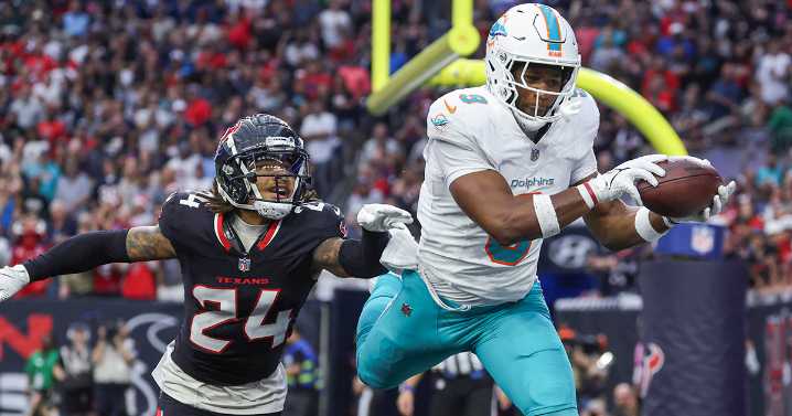 Jonnu Smith trade rumors: Pittsburgh Steelers renew conversations with Dolphins TE, per report