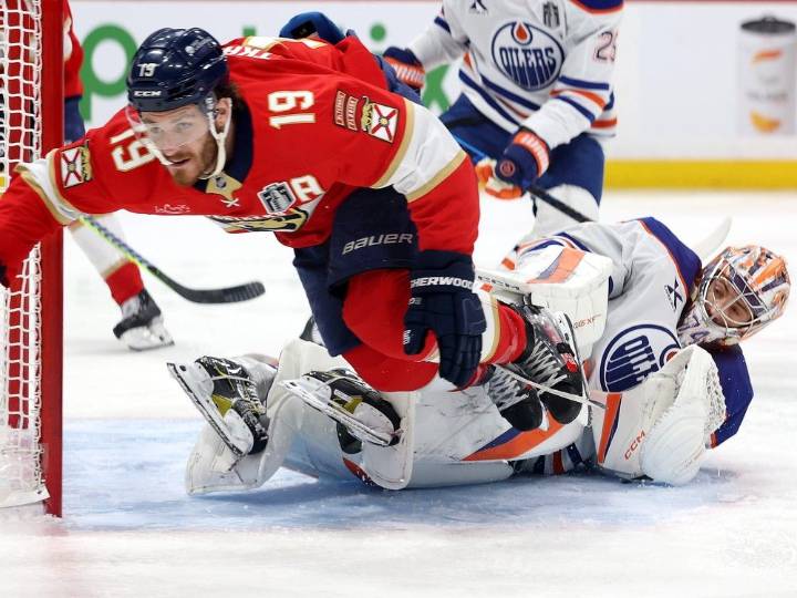 Should Oilers' Skinner dish it back to Panthers' crease crashers?