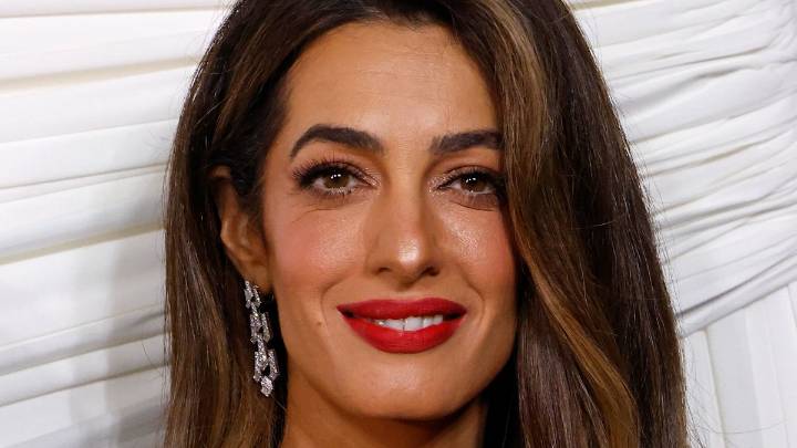 Amal Clooney is a goddess with longest mermaid hair we've ever seen