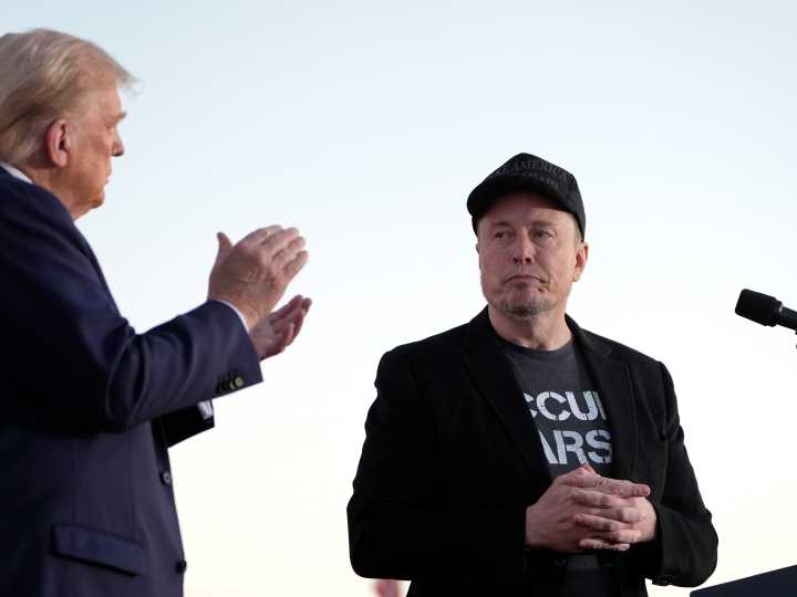 Elon Musk borró los explosivos tuits donde acusaba a Donald Trump de formar parte de la oscura red de contactos de Jeffrey Epstein