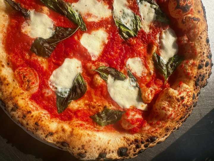 Raza’s Pizza does Neapolitan at the next Monday Night Foodball