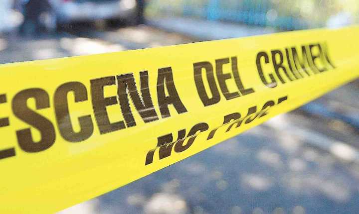 Encuentran el cadáver de una mujer tirado en carretera de Piñones