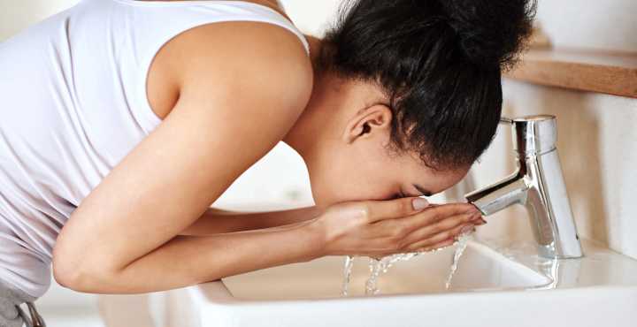 Texas Woman Dies After Rinsing Her Sinuses With Infected Tap Water