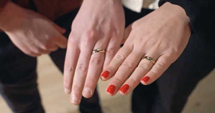 Divorces tend to spike in early spring and late summer. Here's why