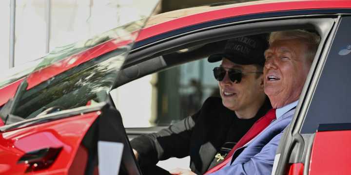 Tesla loses billions in market value amid public feud between Elon Musk and President Trump