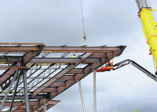 PSRC celebrates topping out at new planetarium and science center