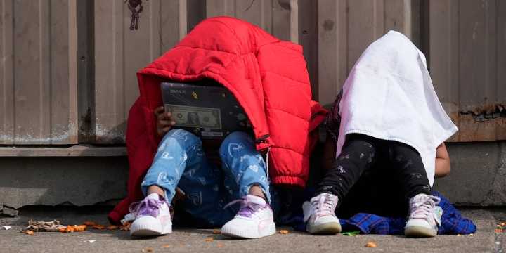 Trump administration takes hundreds of migrant kids into custody