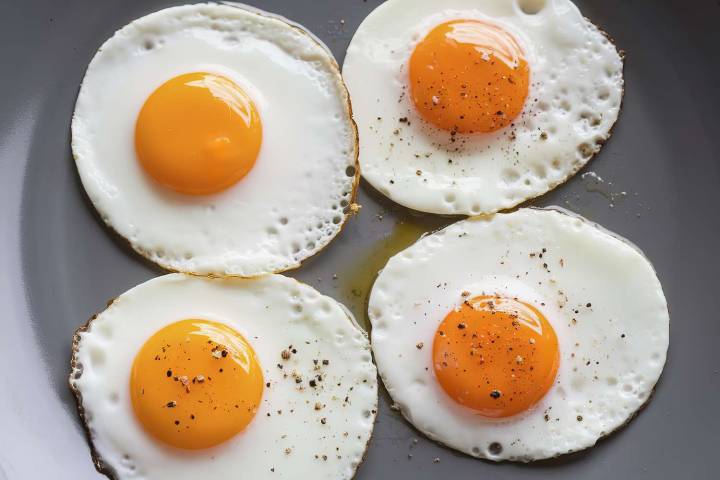 What Happens to Your Body When You Eat Eggs Every Day